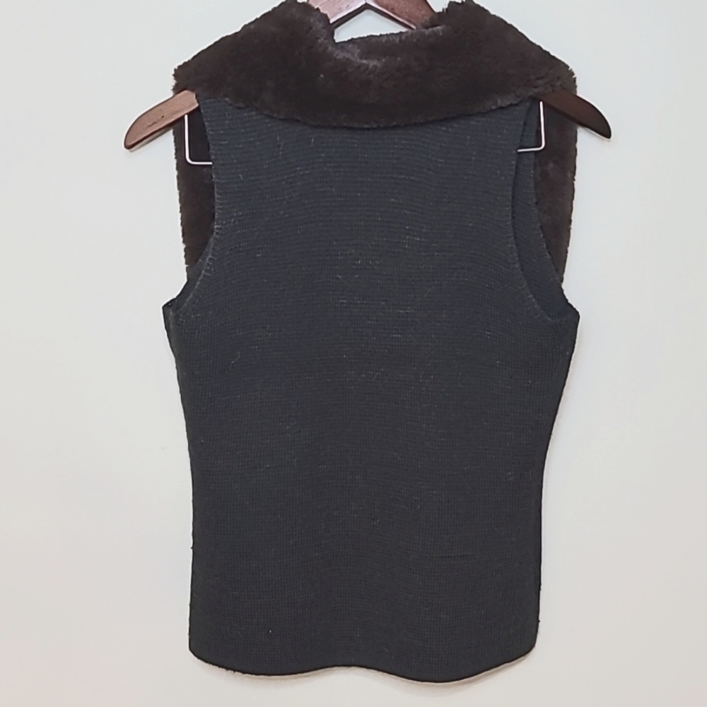 Gap Sweater Vest Faux Fur Collar, Medium - Picture 2 of 8